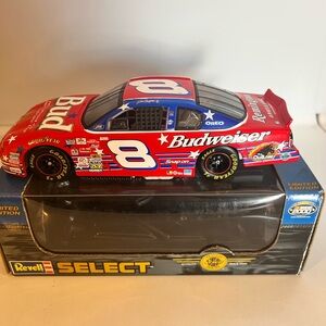 Revell Budweiser Dale Earnhardt Jr #8 Diecast1.24 limited